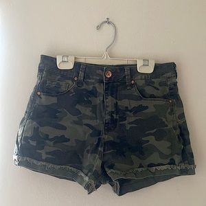 NOBO High Rise Cammo Shorts